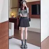 Falda Gris Plisada de Acordeón para Mujer Otoño 2025 Estilo Nuevo Pequeña de Cintura Alta Casual Línea A Ceñida Falda Corta