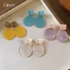 Brincos de pino de prata com pingente quadrado oval em resina, sensação de luxo leve e alta qualidade, brincos versáteis e requintados em estilo de feriado para mulheres
