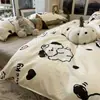 Juego de ropa de cama de cuatro piezas de algodón lavado grado A, nuevo estilo 2026, funda de edredón, sábana plana y sábana ajustable, adecuado para dormitorios de estudiantes, juego de tres piezas, talla 4