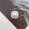 Nuevos Accesorios de Aleación con Cuentas de Concha de Encaje Cuadrados Simples de Perla Botón de Fragancia Pequeña Accesorios para el Cabello Material de Bricolaje