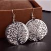 Nuevos Aretes de Moda de Venta Caliente, Elementos Populares, Aretes Esmerilados de Árbol Hueco para Mujer Fabricante Mayorista