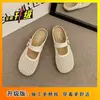 Sandalias de moda con diseño calado para combinar con vestidos, Nuevas populares de verano 2025, Estilo de media zapatilla plana de malla, Zapatillas transpirables de punta cerrada