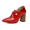 Nuevos zapatos de mujer de dos vías para primavera y otoño Zapatos de capa única con remaches de punta franceses Tacones altos gruesos Tallas grandes 40-50 Zapatos de comercio exterior