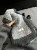 Bufanda de punto de mezcla de lana de fábrica de Tonglu para mujer, invierno, de alta gama, versátil, cálida, protección para el cuello de estudiante, bufanda de lana, moda