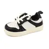 Zapatos Deportivos Infantiles Primavera 2023 Suela Suave Estilo Coreano Zapatos Blancos Zapatos para Bebé de Guardería para Interiores Dropshipping 1635