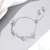 Pulsera de cristal de fresa s925 plata de ley Shenzhen Cristal rosa Flor de cristal Mori hierba Ornamentos de mano pequeños y frescos japoneses y coreanos suministro directo