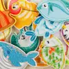 Parche de Agujero con Logo Bordado Duoku Listo para Usar Animal Marino Dibujos Animados Bordados Pegatinas Joyería DIY Accesorios para Ropa Pegatinas de Tela