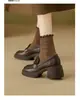 Em Estoque~Sapatos Loafer Retrô Britânicos de Sola Grossa para Mulheres 2025 Novo Camélia de Salto Grosso com Saia Sapatos Pequenos de Couro Pretos