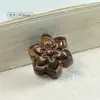 Novas Acessórios de Madeira Perfumada Esculpida Flor de Seis Pétalas DIY Moda Joias Pulseira Colar Contas Espaçadoras Acessórios