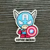Broches americanos e coreanos, pinos de acrílico, patches de desenho animado da Marvel para CD de celular DIY, acessórios para roupas e bolsas, pingentes, emblemas