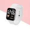 Comercio Exterior Wholesale Color Deslumbrante Deportivo Niños Adolescentes Reloj Electrónico Tendencia LED Hombres Mujeres Cuadrado Multifuncional Electrónico