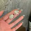 Pendientes de Flor de Moda Dulces y Frescos para Mujer, Pendientes de Crisantemo de Diseño Único, Pendientes de Verano de Lujo Ligero y de Alta Gama