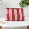 Nuevo neceser de PVC a rayas transfronterizo, bolsa de almacenamiento de artículos de tocador de gran capacidad para viajes a la playa, neceser transparente impermeable
