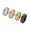 Anillo de acero inoxidable para mujer Diseño de estilo de lujo ligero sentido del diseño nicho avanzado ins joyería de acero de titanio para mujer que no se decolora venta al por mayor