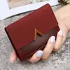Cartera de estilo coreano con tres pliegues para mujer, tarjetero vintage corto de piel sintética, cartera plegable sencilla para estudiantes.