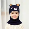 Chapéu infantil, estilo Lei Feng, cachecol de peça única de inverno, chapéu de Natal, design de urso fofo, chapéu de tricô que cobre o rosto, chapéu quente com forro de fleece