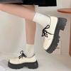 Zapatos Pequeños de Cuero Estilo Británico para Mujer Otoño 2025 Nuevos de Suela Gruesa con Cordones de Suela Suave Plataforma Mocasines Versátiles Retro