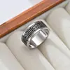 Anillo Transfronterizo de Acero de Titanio Patrón de Dragón Electrocardiograma Forma de Corazón No se Desvanece Fácilmente Joyería de Mano de Acero Inoxidable para Hombres y Mujeres Venta al por Mayor