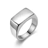 Anillo plano retro simple de alta personalidad, anillo plano de temperamento de moda europeo y americano, anillo geométrico liso