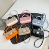 Bolso Retro Pequeño de Color Sólido Estilo Coreano de Moda para Mujer, Nuevo Versátil Elegante Bolso Cruzado para Mujer, Temporada Primavera/Verano 2026
