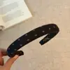Diadema retro de alta calidad con dientes para otoño e invierno para mujer, diseñada para realzar la apariencia de la coronilla, nuevo estilo 2026, antideslizante, accesorio para el cabello versátil