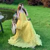 Conjunto de Roupa de Viagem Vibrante Dopamina Pradaria Vestido Longo Solto com Bolinhas Amarelas
