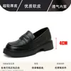Sapatos de Couro com Salto Plataforma para Aumentar Altura para Mulheres, Novos Mocassins de Pelúcia Slip-On Estilo Britânico 2025, Sapatos Single de Venda Quente para Celebridades da Internet