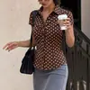 Camisa de rayas de manga corta para mujer estilo europeo con pliegues delanteros, corte entallado, favorecedora, nueva llegada de verano, versátil para ir al trabajo