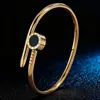 Pulsera de Acero de Titanio para Mujer, Pulsera de Pareja de Circonita de Alta Gama, Anillo Sencillo de Lujo Ligero con Incrustación de Diamante, Nueva Pulsera Versátil