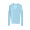 Elegante suéter de punto casual con cuello en U para mujer, nuevo estilo otoño 2026, de manga larga, corte ajustado, versátil suéter interior con escote bajo