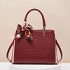 Elegante bolso rojo femenino 2023 nuevo mamá de mediana edad bolso de boda boda feliz suegra Moda bolso bandolera
