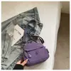 Bolso Cuadrado Pequeño Versátil de Moda Modelo Nuevo 2026 Bolso de Mano Casual Bolso Cruzado Pequeño de Sensación Simple de Alta Gama Versátil Gran Capacidad Fabricante
