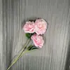 Flor Artificial Roseira Lichia de Três Cabeças Decoração de Flor Artificial Estilo Europeu para Casa Hotel Casamento Guia de Estrada Adereços de Fotografia