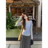 Camiseta base de capa interior gris, ajuste slim para mujer, conjunto de dos piezas para el look en capas de otoño 2026 con camiseta sin mangas y camisola