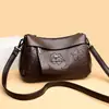 Bolso de Mujer 2026 Estilo Nuevo Elegante Bolso de Hombro para Damas, Moderno Diseño en Relieve, Bolso Cruzado Simple Versátil para Madres de Mediana Edad, de Moda