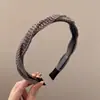 Diadema con Diseño de Corona Alta para Hacer que el Rostro Parezca Más Pequeño, Lujo Ligero, Antideslizante, Tejido, Patrón de Cuadros y Lunares, Sensación de Alta Gama para Adultos y Mujeres Jóvenes