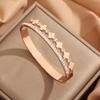 Moda Transfronteriza Pulsera de Acero de Titanio Caliente Femenina No Descolorante Elegante Versátil Personalidad Completa de Diamante Pulsera de Lujo Ligero Red Social Venta al por Mayor