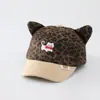 Boné infantil da moda com orelhas de estampa de leopardo e design de gato de desenho animado, boné de beisebol para crianças e bebês
