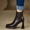 Botines Cortos Impermeables de Plataforma con Tacón Alto y Punta Aguda Estilo Retro para Mujer Nuevo Estilo Otoño e Invierno Botas Elegantes y Versátiles de Tacón Grueso Que No Cansan los Pies