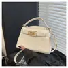 Bolsa Cuadrada Pequeña de Mano de Alta Gama al por Mayor para Mujer, Nuevo Estilo Verano 2025, Bolso de Hombro con Patrón de Cocodrilo de Lujo Ligero, Bolso Cruzado para Viajes Diarios