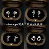 Pendientes de Clip Blancos de Rosa Parisina Vintage para Mujer, Sin Perforar, Diseño Único, Elegantes y Versátiles