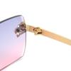 Gafas de sol de puesto para hombre y mujer gafas de sol clásicas de moda con montura grande gafas de sol de tendencia elegante fabricantes al por mayor