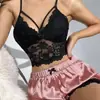 Nuevo conjunto de pijama de dos piezas estilo europeo y americano con top camisola de encaje y shorts de encaje Amazon qqny