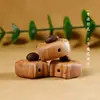 Madera de Melocotón Vieja Lindo Dibujo Animado Grano de Café Cachorro Colgante DIY Hecho a Mano Creativo Llavero Sanador Colgante para Bolso