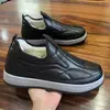 Nova coleção de inverno de sapatos casuais masculinos para atividades ao ar livre, confortáveis e quentes, com design slip-on, forro de fleece e solas espessas - perfeitos para pais. Disponível para drop shipping