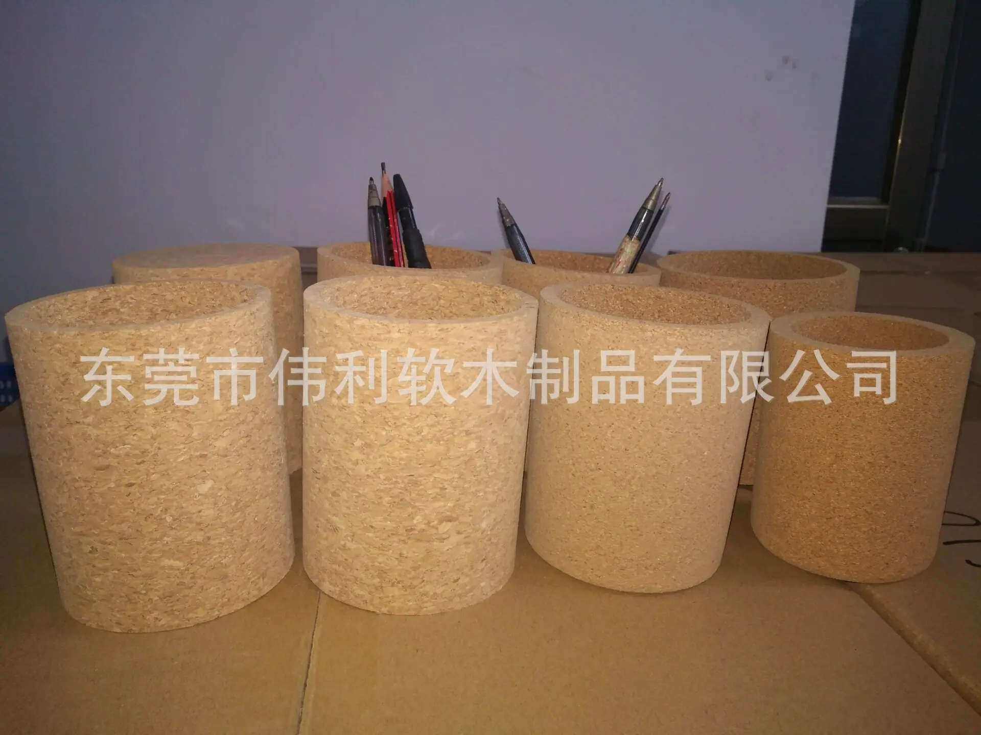 软木笔筒3