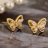 2023 nueva moda aretes de botón de mariposa diseño de diamantes moda lujo ligero joyería para la oreja temperamento para niñas regalo de vacaciones