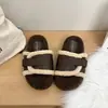 Pantuflas retro peludas para mujer, nuevo modelo otoño e invierno 2026, pantuflas de algodón tipo slip-on gruesas y versátiles de moda