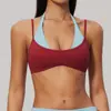 Sujetador de yoga color block, tela cepillada, diseño de dos piezas falso, tirantes dobles integrados, estilo halter, adecuado para correr, fitness y otras actividades deportivas, talla de mujer 2585