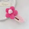 Grampo de Cabelo Flor de Pelúcia Doce Coreano Multicor Design Delicado Coração de Menina Clipe para Franja Lateral Acessórios de Cabelo Fofos
